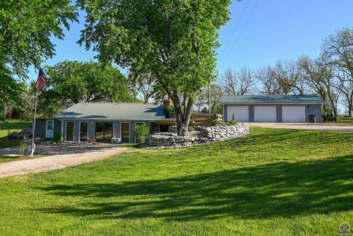 2196 W 221st, Osage City, KS, 66523 | Card Image