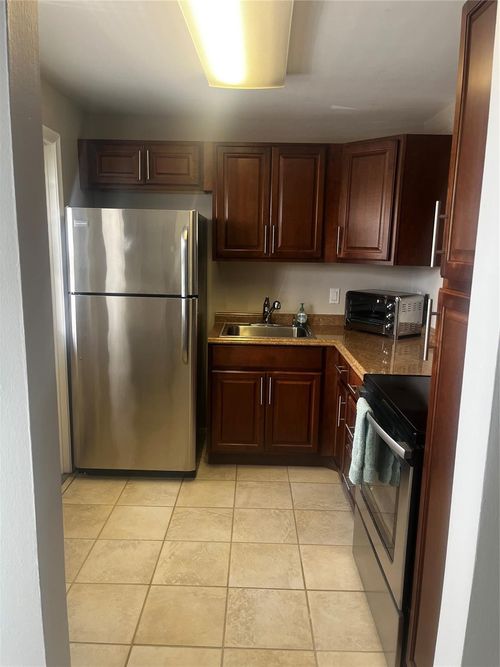 207-600 Ne 2nd St, Dania Beach, FL, 33004-3349 | Card Image