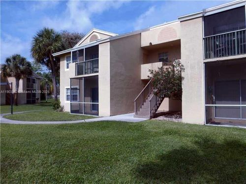 i5-880 Cypress Park Way, Deerfield Beach, FL, 33064-5082 | Card Image