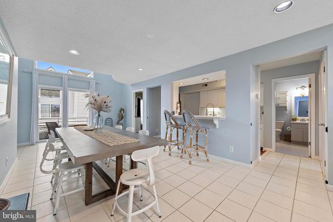 APT-8S - 420 8 Th St, Townhouse with 4 bedrooms, 2 bathrooms and null parking in BEACH HAVEN NJ | Image 23