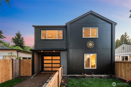 9731 13th Ave Nw, Seattle, WA, 98117-2305 | Card Image
