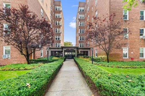 4r-625 Gramatan Ave, Mount Vernon, NY, 10552-1839 | Card Image