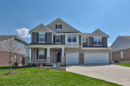 684 Newton Dr, Beavercreek, OH, 45434-3517 | Card Image