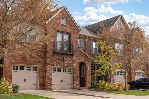 207 Bixby Private Ln, Hendersonville, TN, 37075-1422 | Card Image