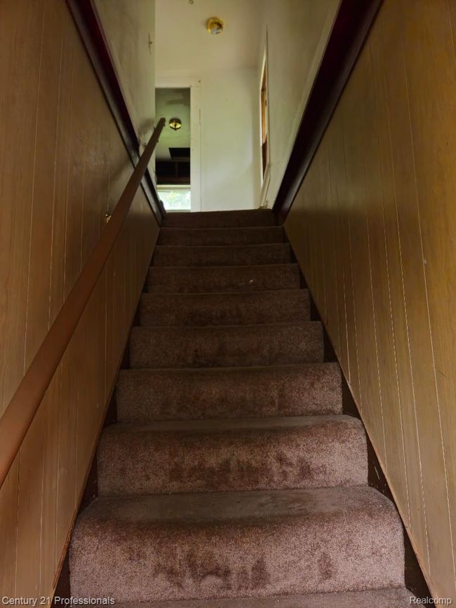unit2stairs.jpeg | Image 8