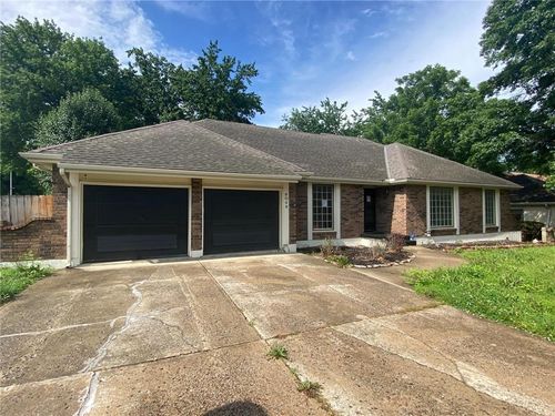 9048 E 51st Ter, Kansas City, MO, 64133-2125 | Card Image