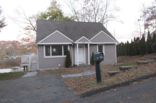 537 Dell Rd, Landing, NJ, 07850-1734 | Card Image