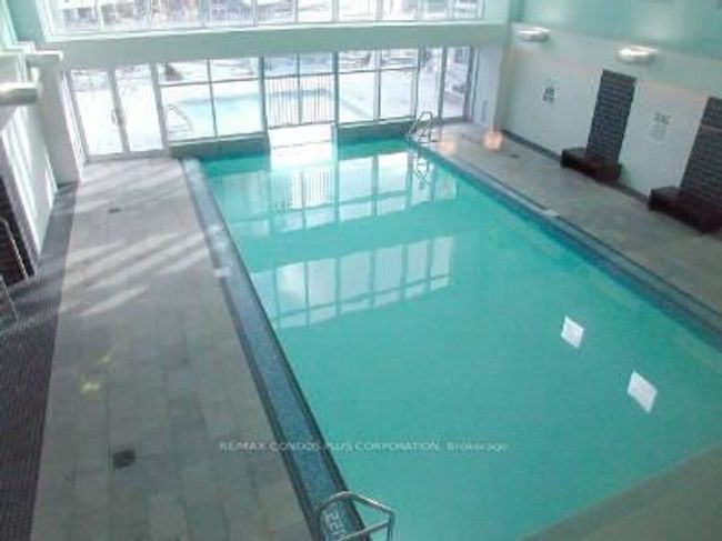 3403 - 208 Queens Quay W, Condo with 2 bedrooms, 2 bathrooms and 1 parking in Toronto ON | Image 7