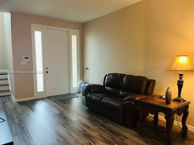 13748 Sw 118 Th Ter, Townhouse with 3 bedrooms, 3 bathrooms and null parking in Miami FL | Image 10