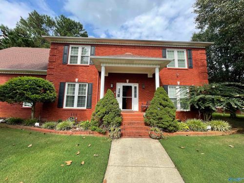 100 Thomas Woods Ct, Huntsville, AL, 35806-4057 | Card Image