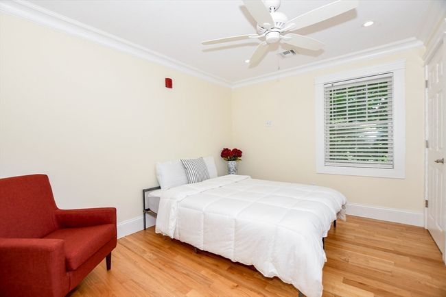 APT-4 - 324 Front St, House other with 2 bedrooms, 2 bathrooms and 2 parking in Marion MA | Image 21