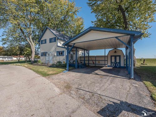 10712 Lakeside Dr, Luna Pier, MI, 48157-9782 | Card Image