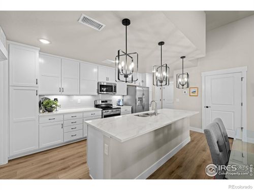 302-265 High Point Dr, Longmont, CO, 80504-8676 | Card Image