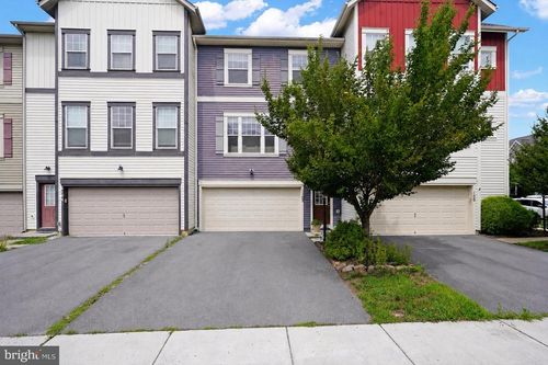 102 Gretchen Ct, STEPHENSON, VA, 22656-1890 | Card Image