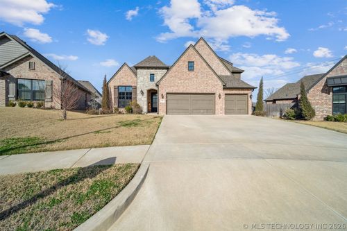 1003 87th St, Tulsa, OK, 74132-4143 | Card Image