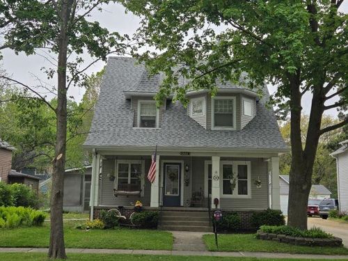 406 N 4th St, Oregon, IL, 61061-1227 | Card Image