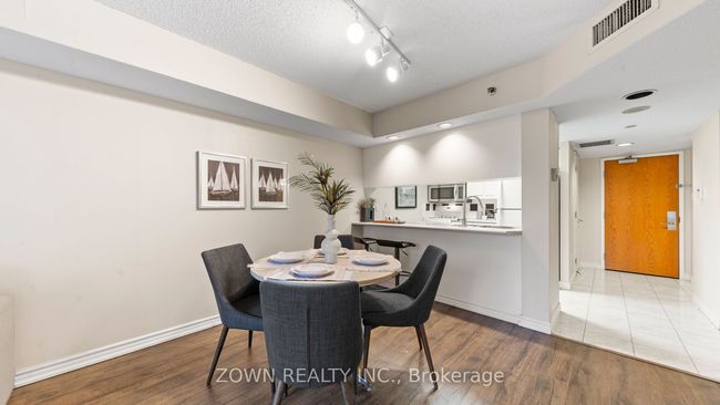 711 - 38 Elm St, Condo with 2 bedrooms, 2 bathrooms and null parking in Toronto ON | Image 17