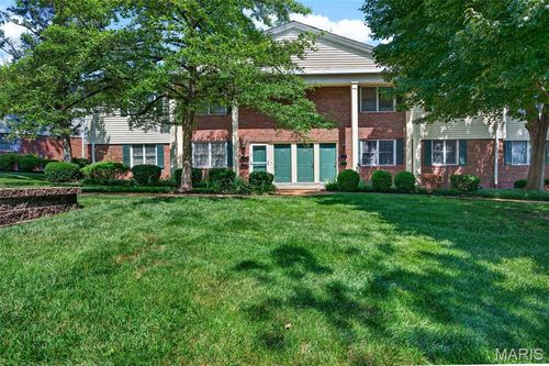 1767 High School Dr, Brentwood, MO, 63144-1701 | Card Image