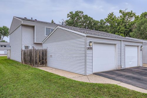 455 107th Ln Nw, Coon Rapids, MN, 55448-4400 | Card Image