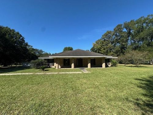40157 N Hoover Rd, Ponchatoula, LA, 70454-4403 | Card Image