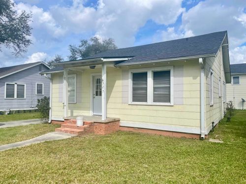 327 Morningside Dr, Houma, LA, 70360-6629 | Card Image