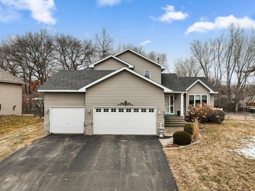 553 Hawthorn Rd, Circle Pines, MN, 55014-1972 | Card Image