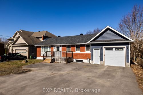 35 Withrow Ave, Nepean, ON, K2G2H7 | Card Image