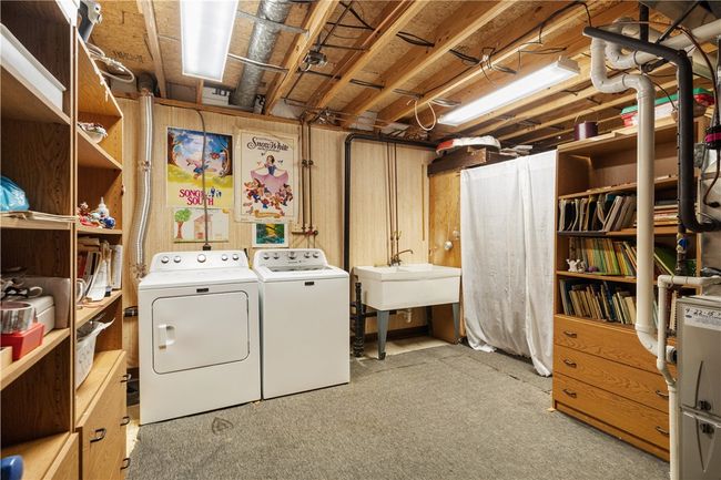 207 Shaffer Ave, House other with 3 bedrooms, 2 bathrooms and 2 parking in Elizabeth PA | Image 28