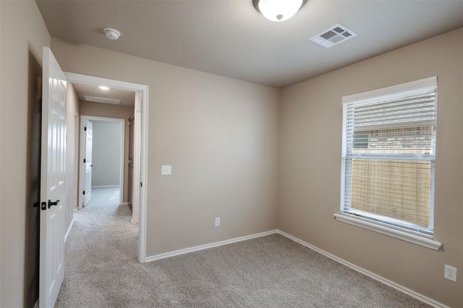 2024 W Black Powder Way, House other with 4 bedrooms, 2 bathrooms and null parking in Mustang OK | Image 21
