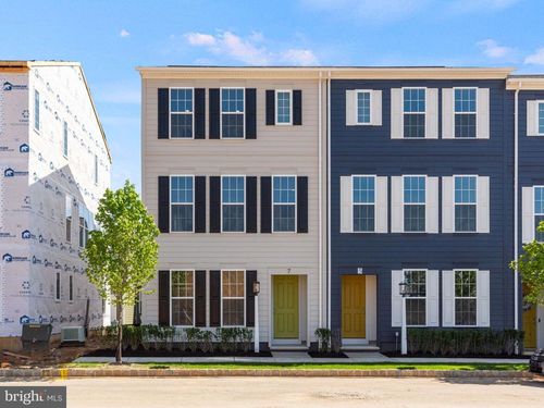 7 Ann St, CARLISLE, PA, 17015-8014 | Card Image