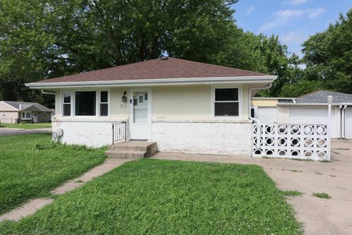 703 8th Ave W, Spencer, IA, 51301-3220 | Card Image