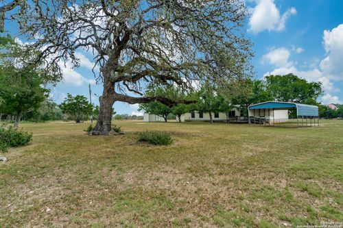523 Rangeland Rd, Blanco, TX, 78606-5067 | Card Image