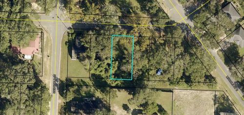 673 W Walnut Ave, Crestview, FL, 32536-3917 | Card Image
