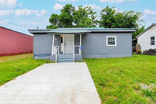109 W Marsalis St, Celeste, TX, 75423-9686 | Card Image