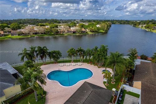 11910 Nw 12th St, Pembroke Pines, FL, 33026-3856 | Card Image