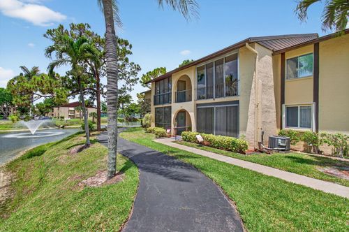 c1-340 Pine Ridge Cir, Greenacres, FL, 33463-1427 | Card Image