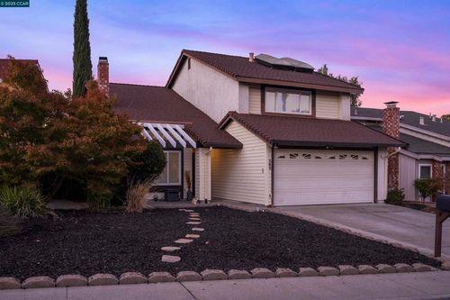 362 Willowcreek Ln, Martinez, CA, 94553-4135 | Card Image