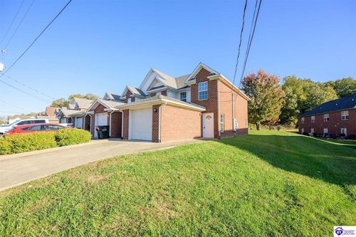 123 Poplar Cir, Radcliff, KY, 40160-2477 | Card Image