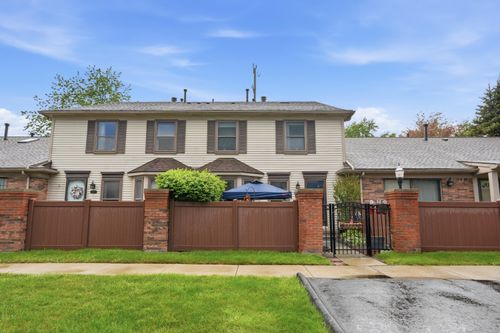 41379 Southwind Dr, Canton, MI, 48188-3121 | Card Image