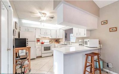 1320 Sw 82nd Ter, House other with 3 bedrooms, 2 bathrooms and null parking in North Lauderdale FL | Image 3