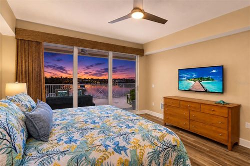 202-19519 Gulf Blvd, INDIAN SHORES, FL, 33785-2206 | Card Image