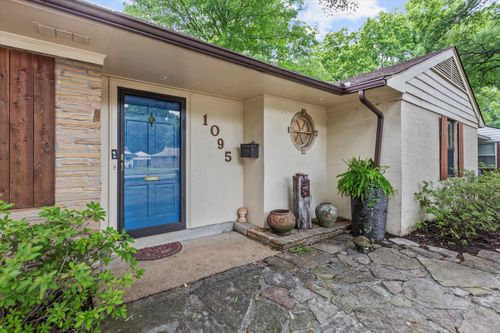 1095 S Perkins Rd, Memphis, TN, 38117 | Card Image