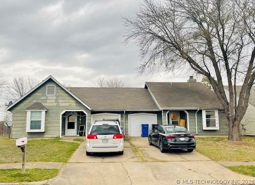 1608 W Lansing Street, Broken Arrow, OK, 74012 | Card Image