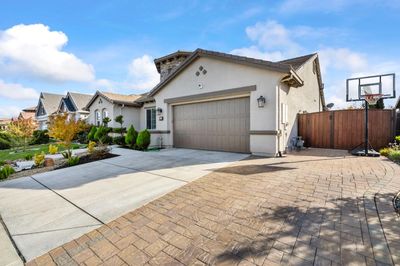 1326 Mono St, House other with 4 bedrooms, 3 bathrooms and null parking in Manteca CA | Image 3