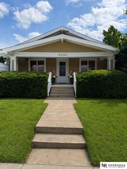 4533 Stockwell St, Lincoln, NE, 68506-4245 | Card Image
