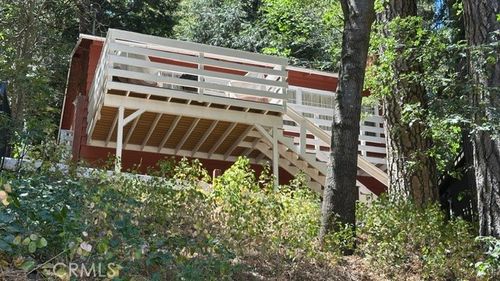 384 S State Highway 138, Crestline, CA, 92325-9153 | Card Image