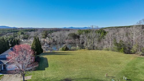 85 Carriage Homes Dr, Moneta, VA, 24121-6331 | Card Image