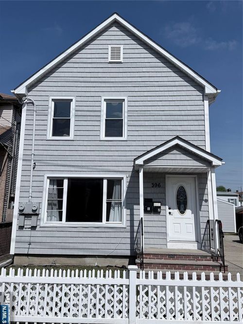 396 Washington Ave, Hackensack, NJ, 07601-6562 | Card Image