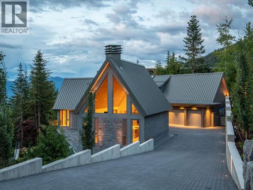 2925 Kadenwood Dr, Whistler, BC, V8E0L6 | Card Image