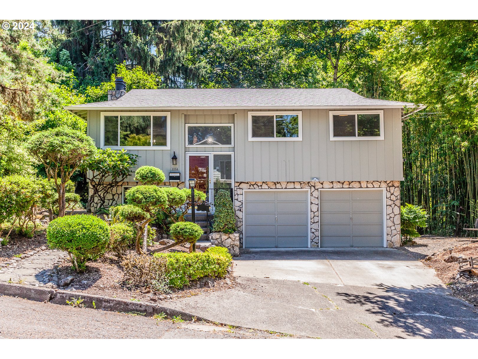 Insley St, Portland, OR 97202
